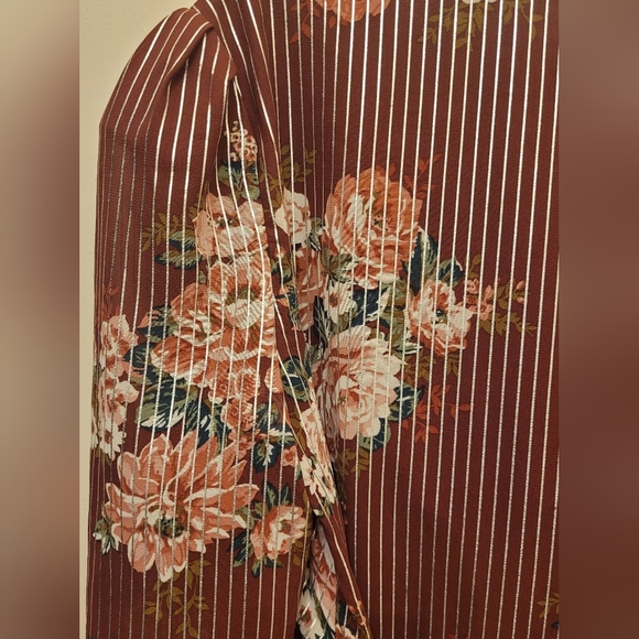 Wayf Cranberry Red Floral Silver Striped Long Sleeve Blouse Size Extra Small - Picture 10 of 16